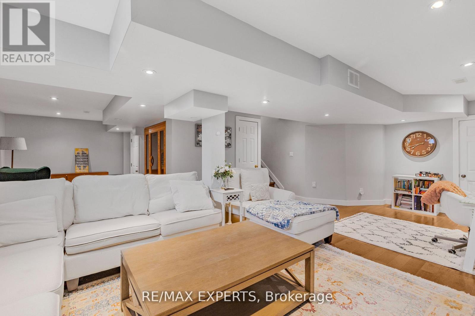 4643 Harbottle Road, Burlington, Ontario  L7M 0E2 - Photo 28 - W12564204