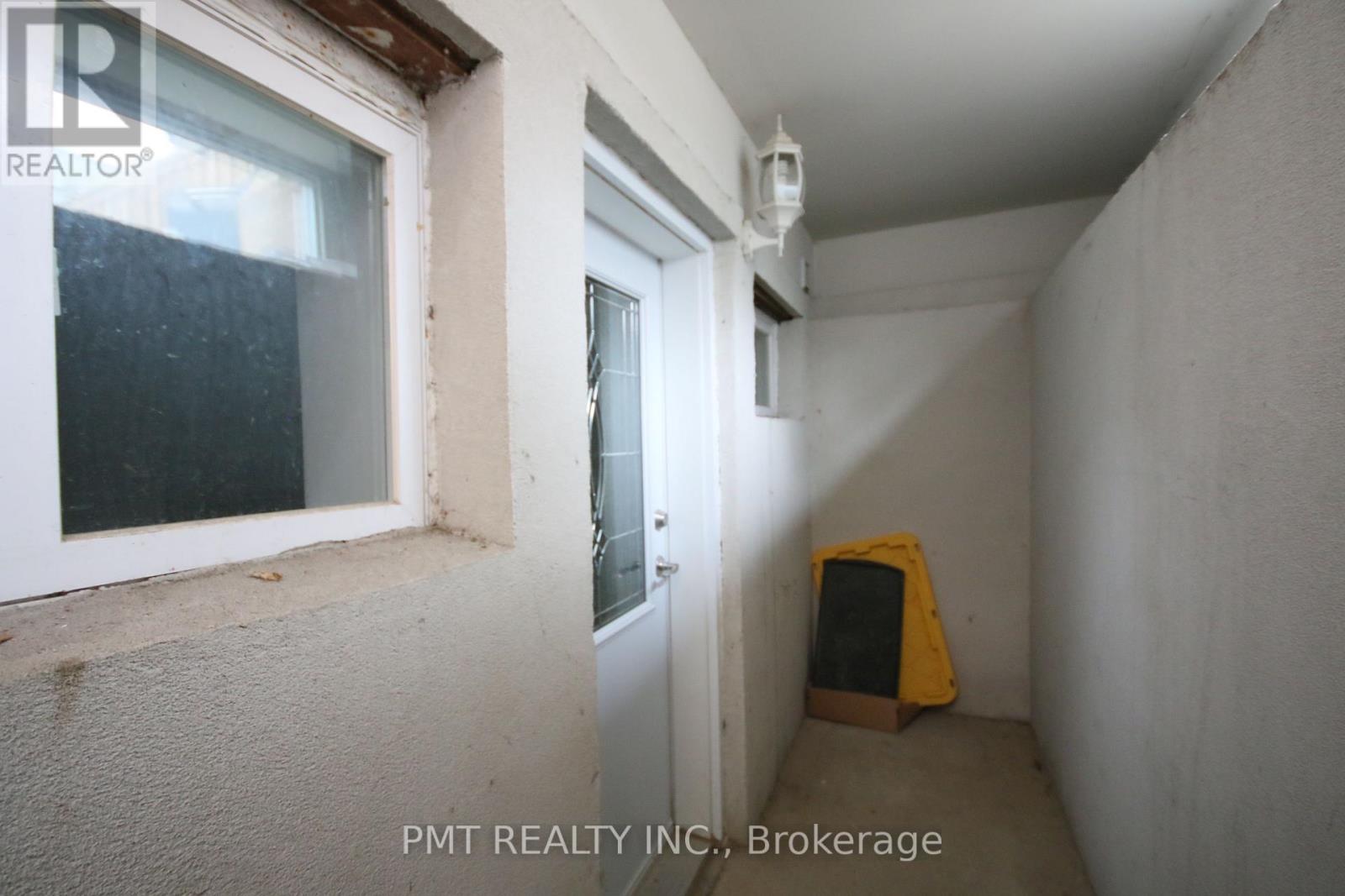 Bsmt - 67 Lavender Road, Toronto, Ontario  M6N 2B6 - Photo 19 - W12564210