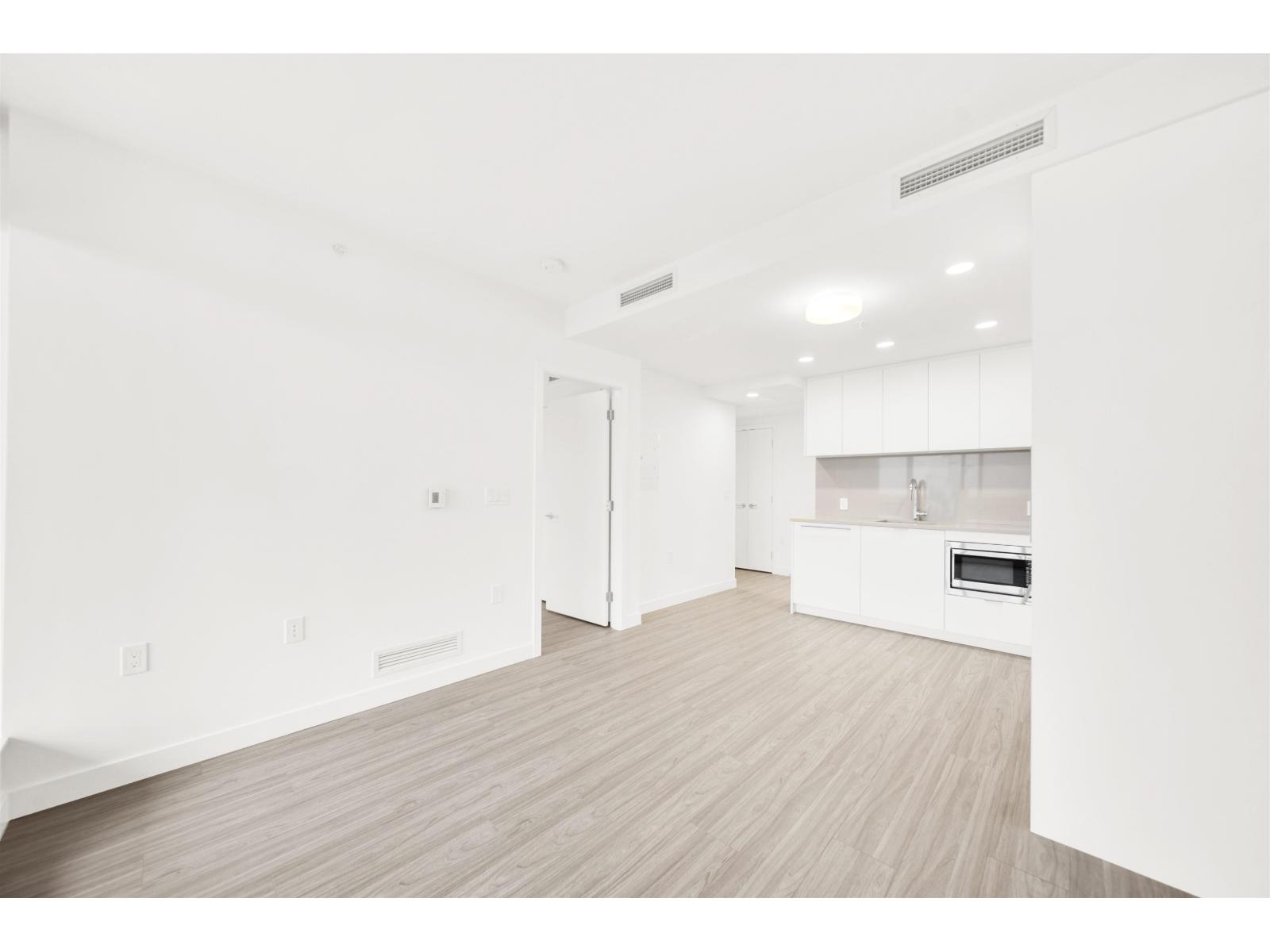 2101 13675 107a Avenue, Surrey, British Columbia V3T 0X2 - Photo 6 - R3068549