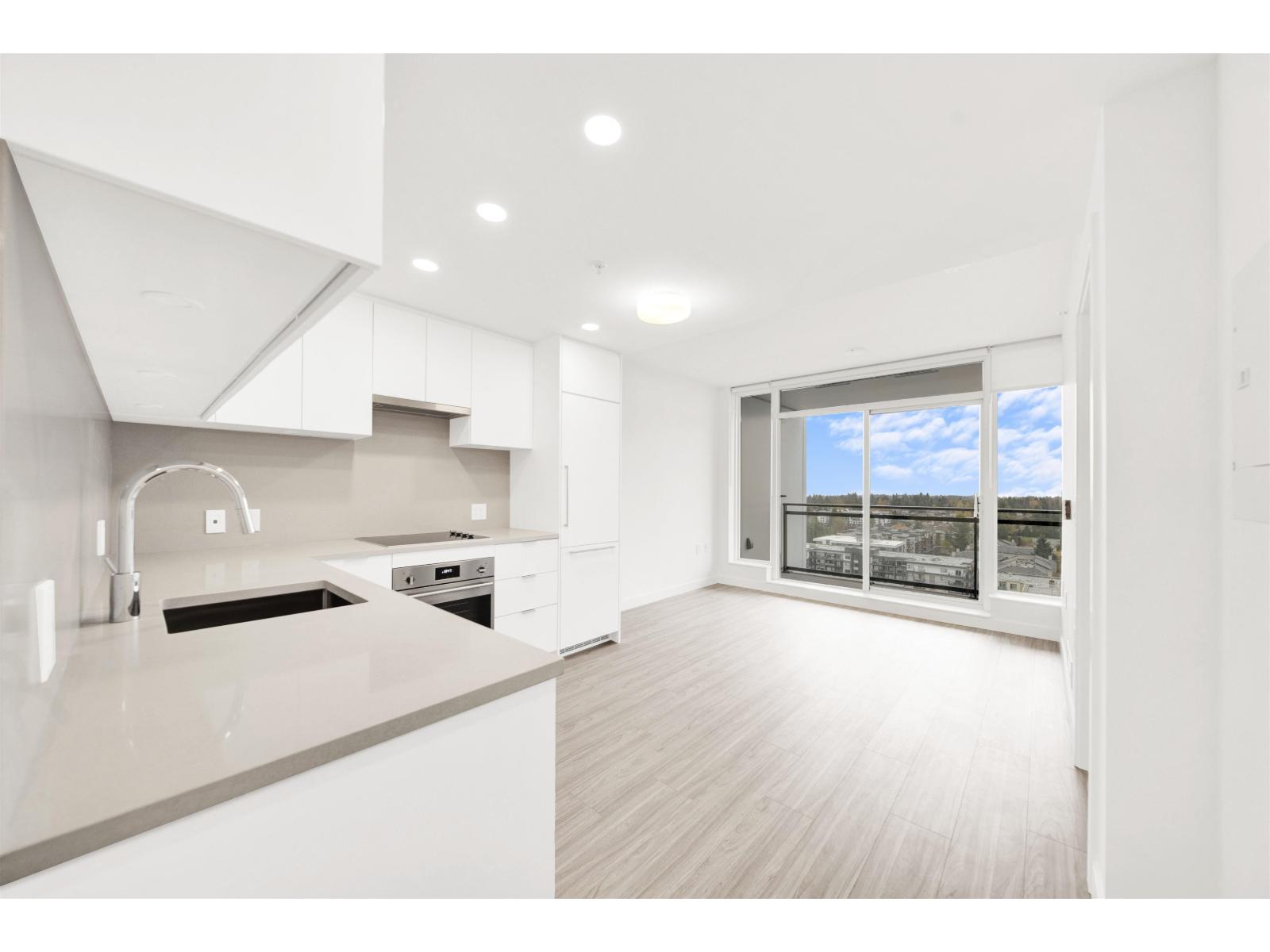 2101 13675 107a Avenue, Surrey, British Columbia V3T 0X2 - Photo 3 - R3068549