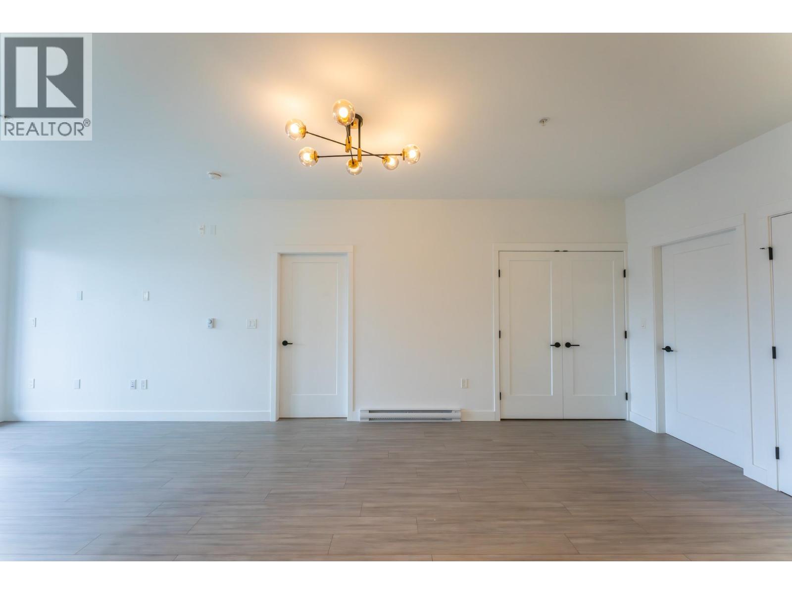 202 2408 Grant Street, Vancouver, British Columbia  V5K 3G4 - Photo 6 - R3058339