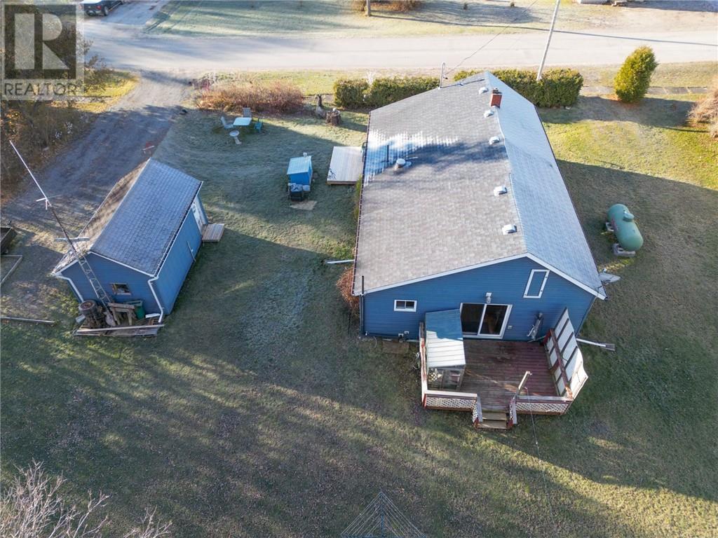 110 Walcot, Manitowaning, Ontario  P0P 1N0 - Photo 2 - 2125723