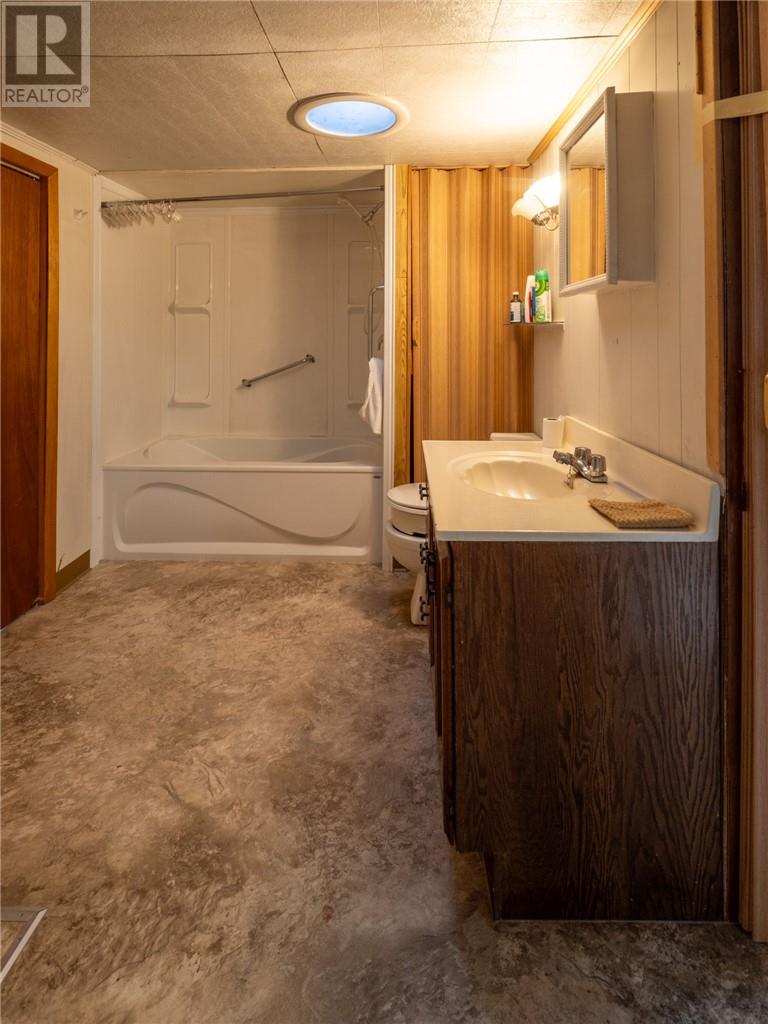 110 Walcot, Manitowaning, Ontario  P0P 1N0 - Photo 36 - 2125723