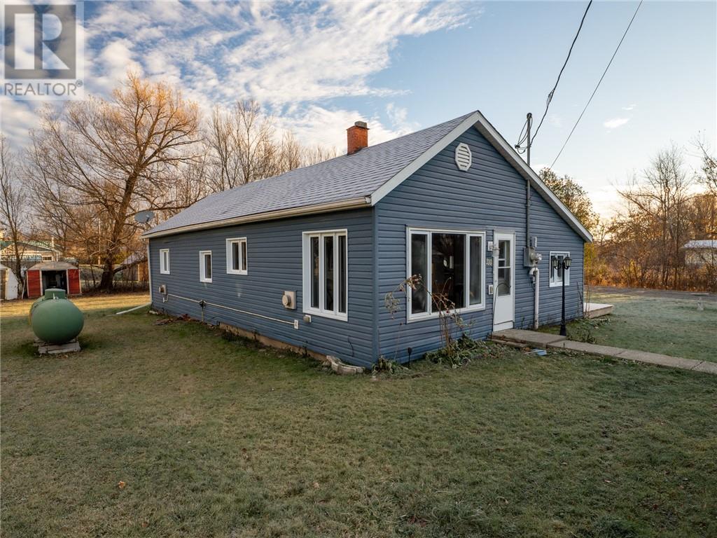 110 Walcot, Manitowaning, Ontario  P0P 1N0 - Photo 46 - 2125723