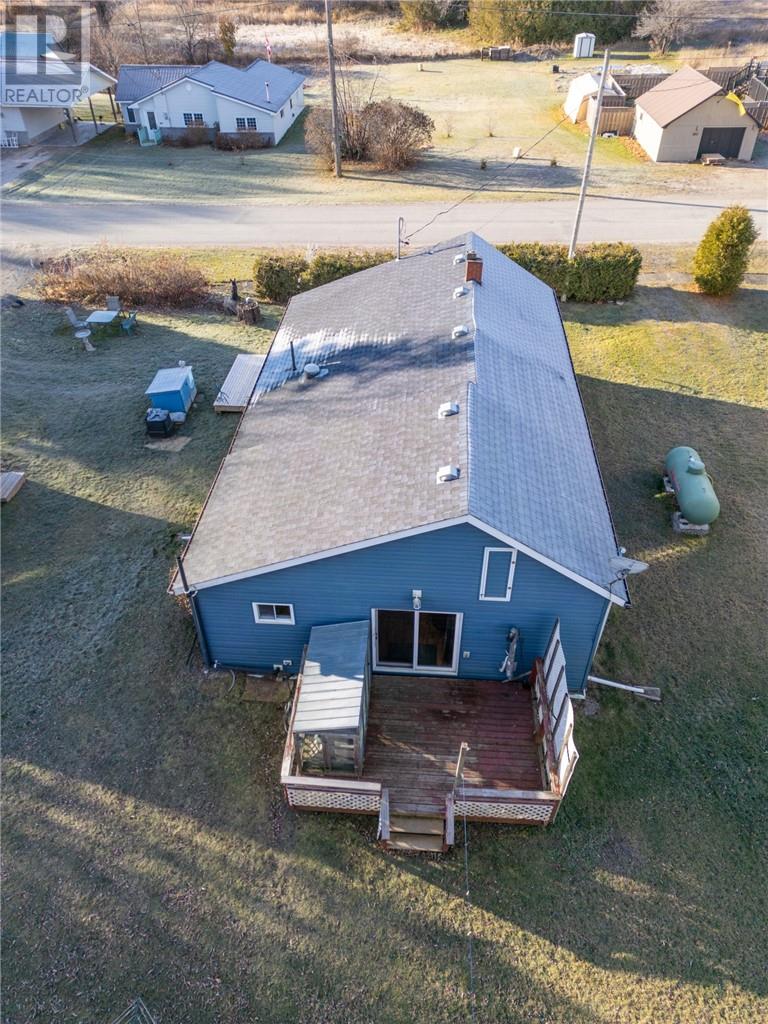 110 Walcot, Manitowaning, Ontario  P0P 1N0 - Photo 7 - 2125723