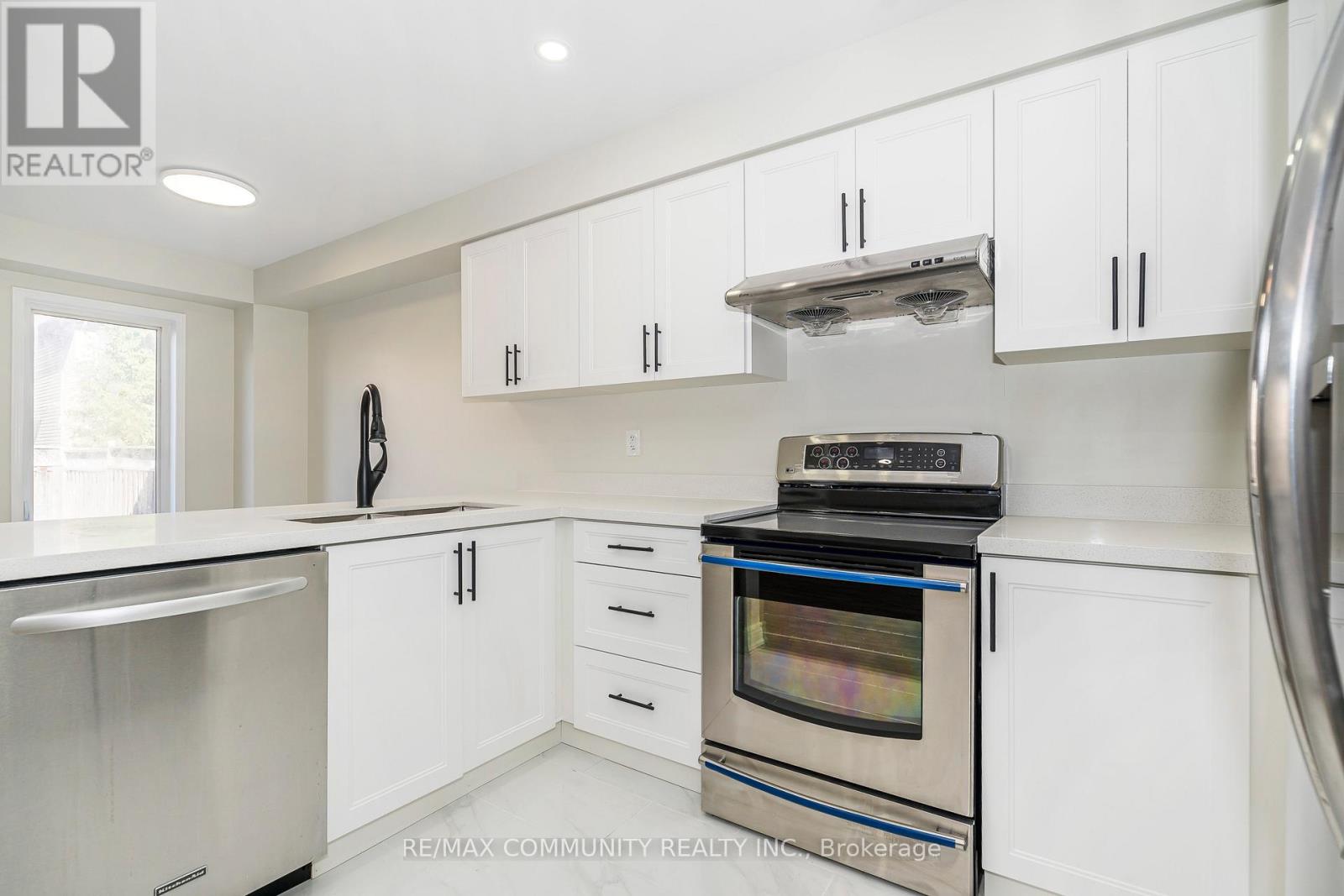 10 Tanasi Road, Brampton, Ontario  L6X 0K4 - Photo 12 - W12543566