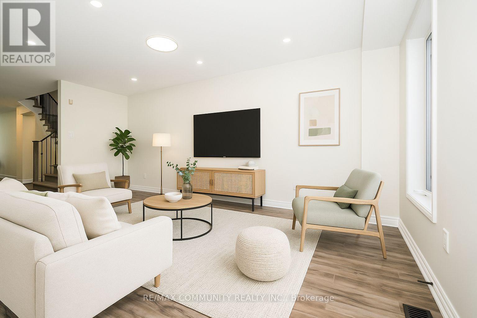 10 Tanasi Road, Brampton, Ontario  L6X 0K4 - Photo 4 - W12543566