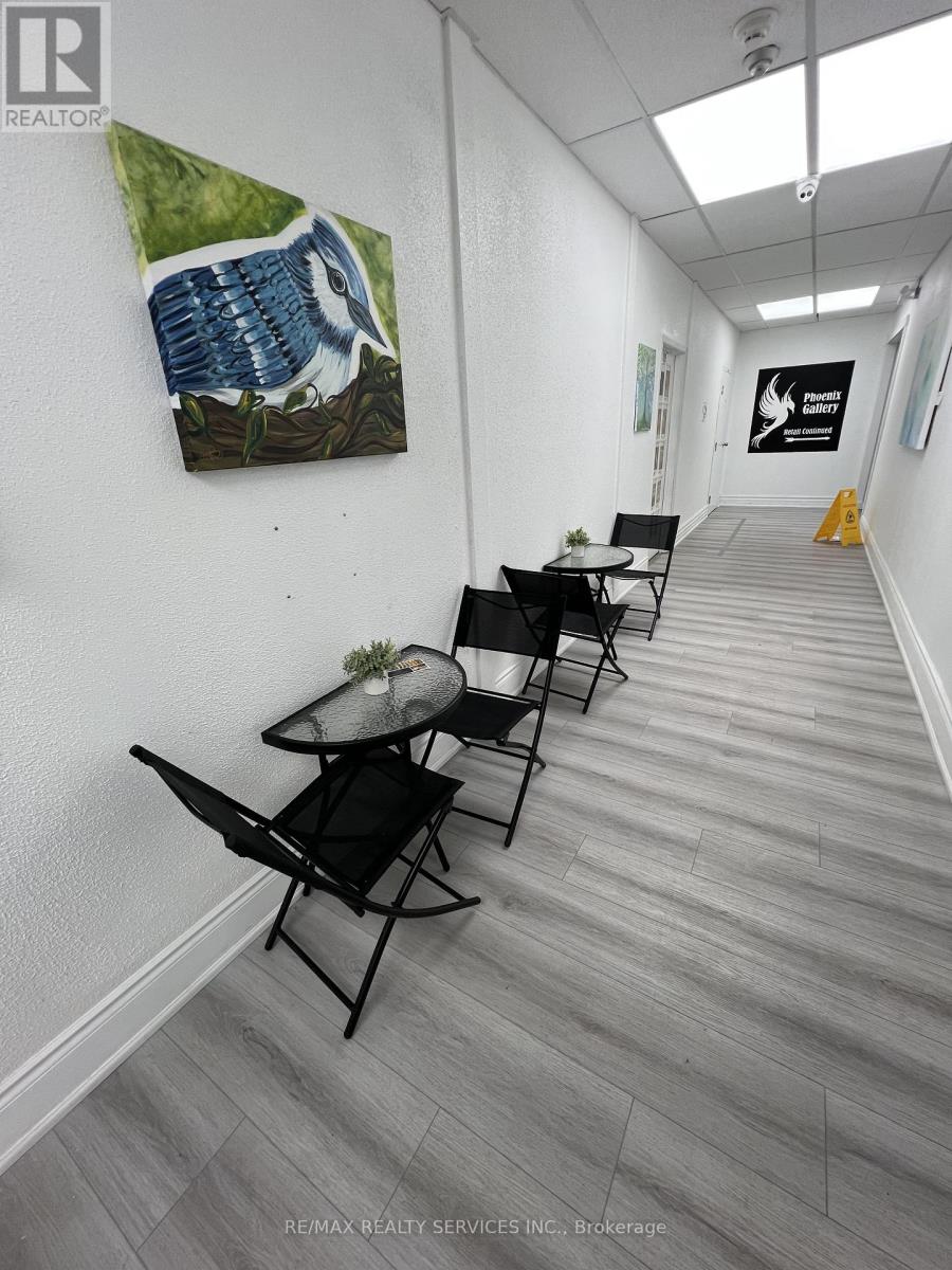 109 - 28 Mill Street, Orangeville, Ontario  L9W 2M3 - Photo 8 - W12564222