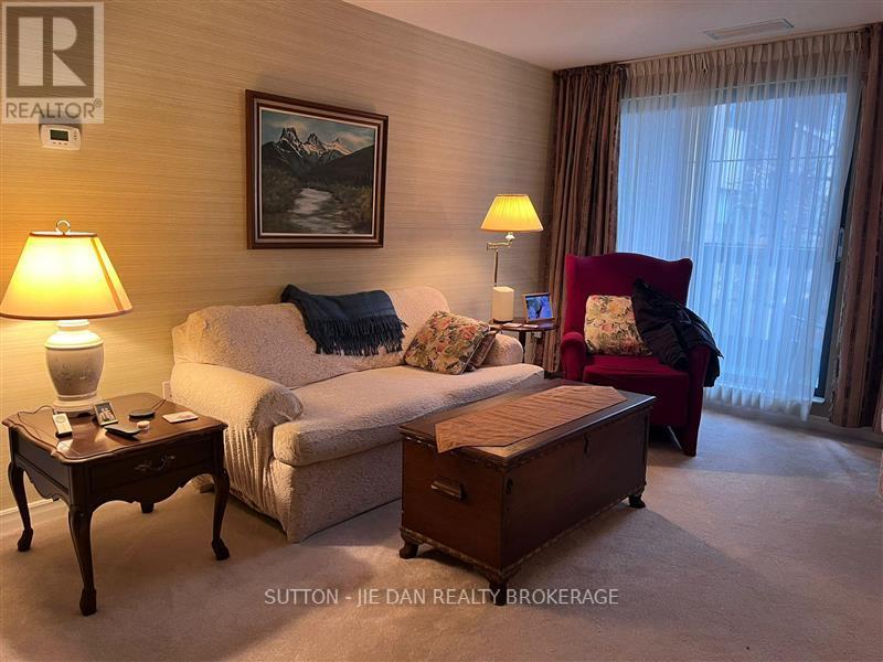 214 - 300 Everglade Crescent, London North, Ontario  N6H 4P8 - Photo 4 - X12564328