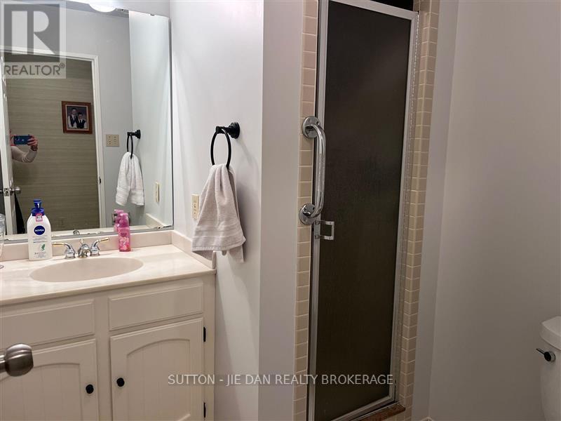 214 - 300 Everglade Crescent, London North, Ontario  N6H 4P8 - Photo 6 - X12564328