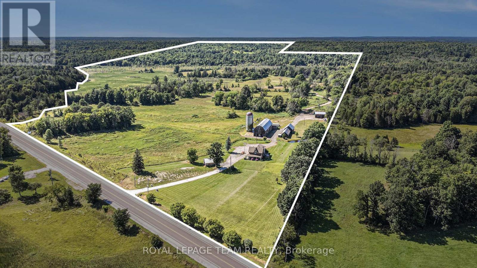 20468 7, Tay Valley, Ontario  K0H 2B0 - Photo 2 - X12564280