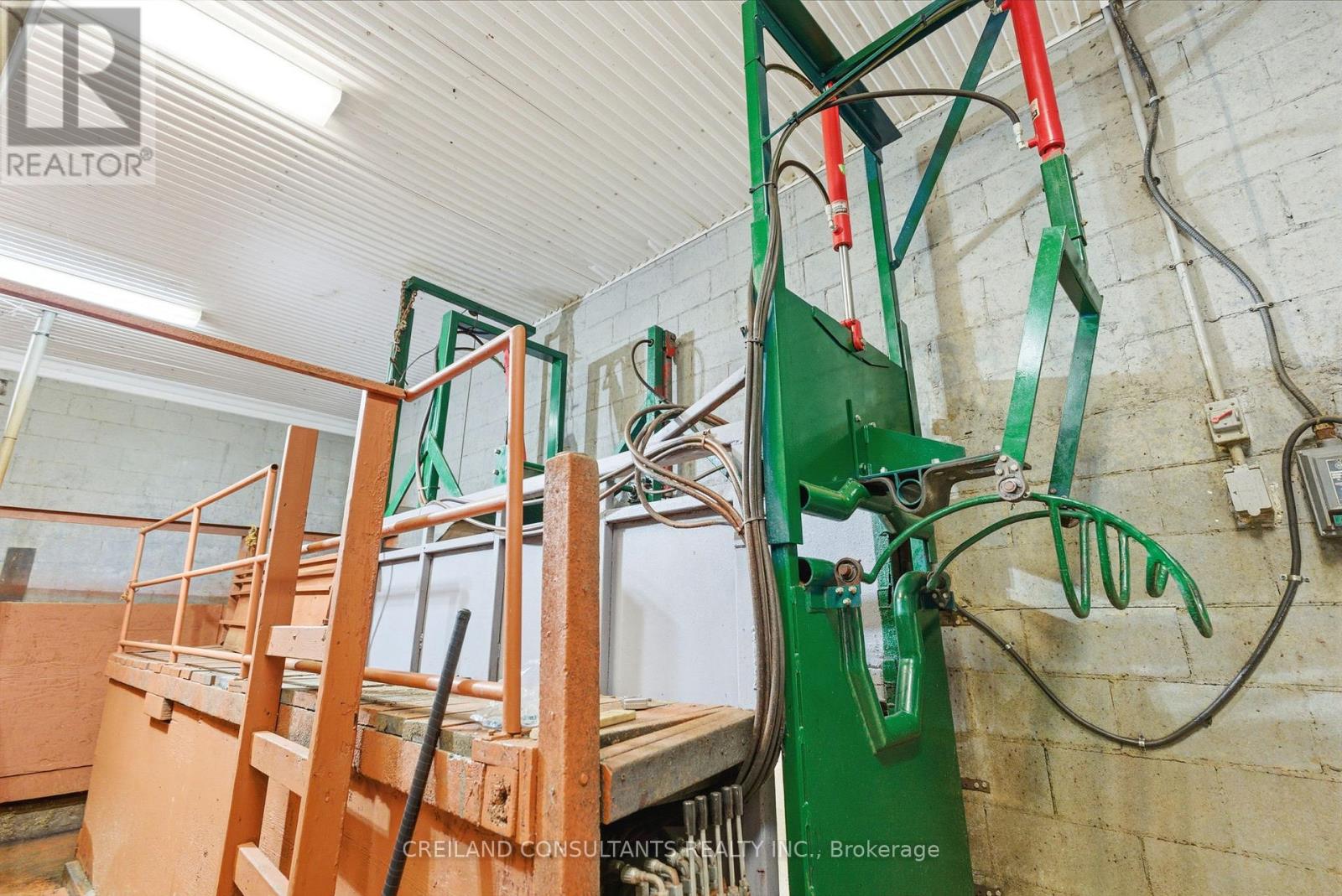 2133 Little Britain Road, Kawartha Lakes, Ontario  K9V 4R2 - Photo 13 - X12564026