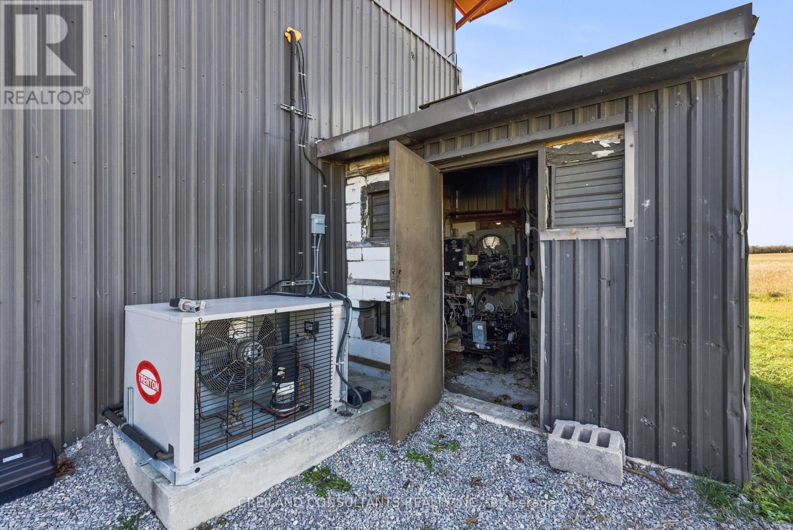 2133 Little Britain Road, Kawartha Lakes, Ontario  K9V 4R2 - Photo 40 - X12564026