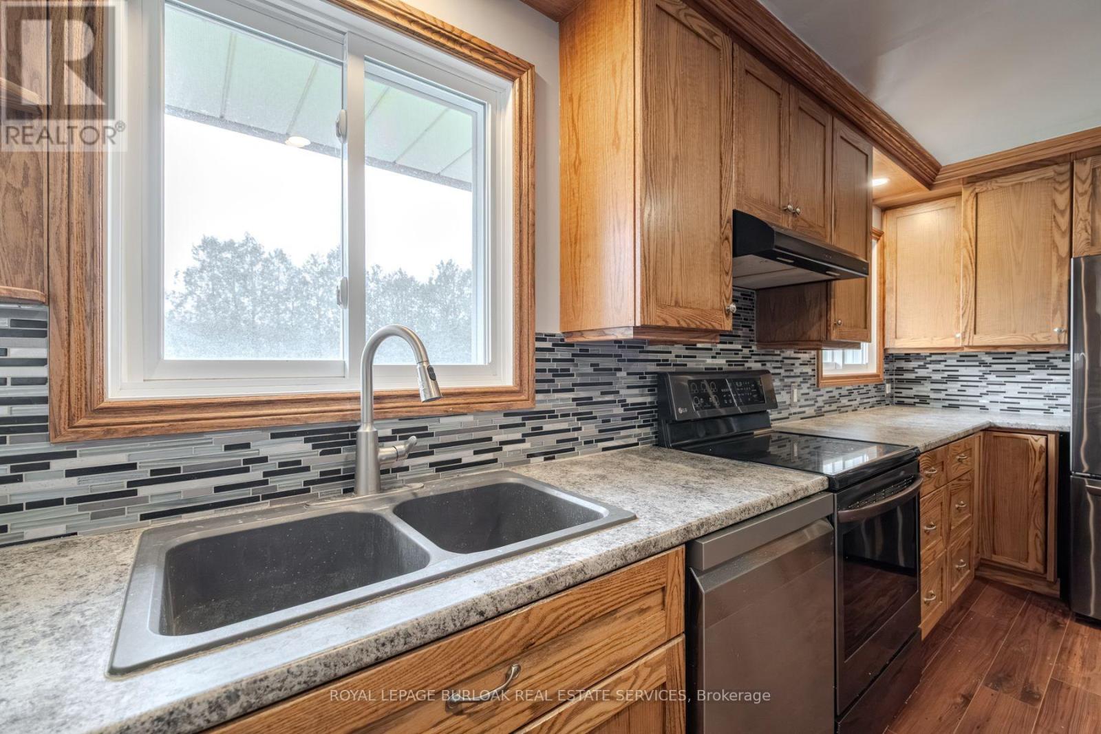 56 Eleventh Concession Road, Brant, Ontario  N0E 1E0 - Photo 12 - X12564092