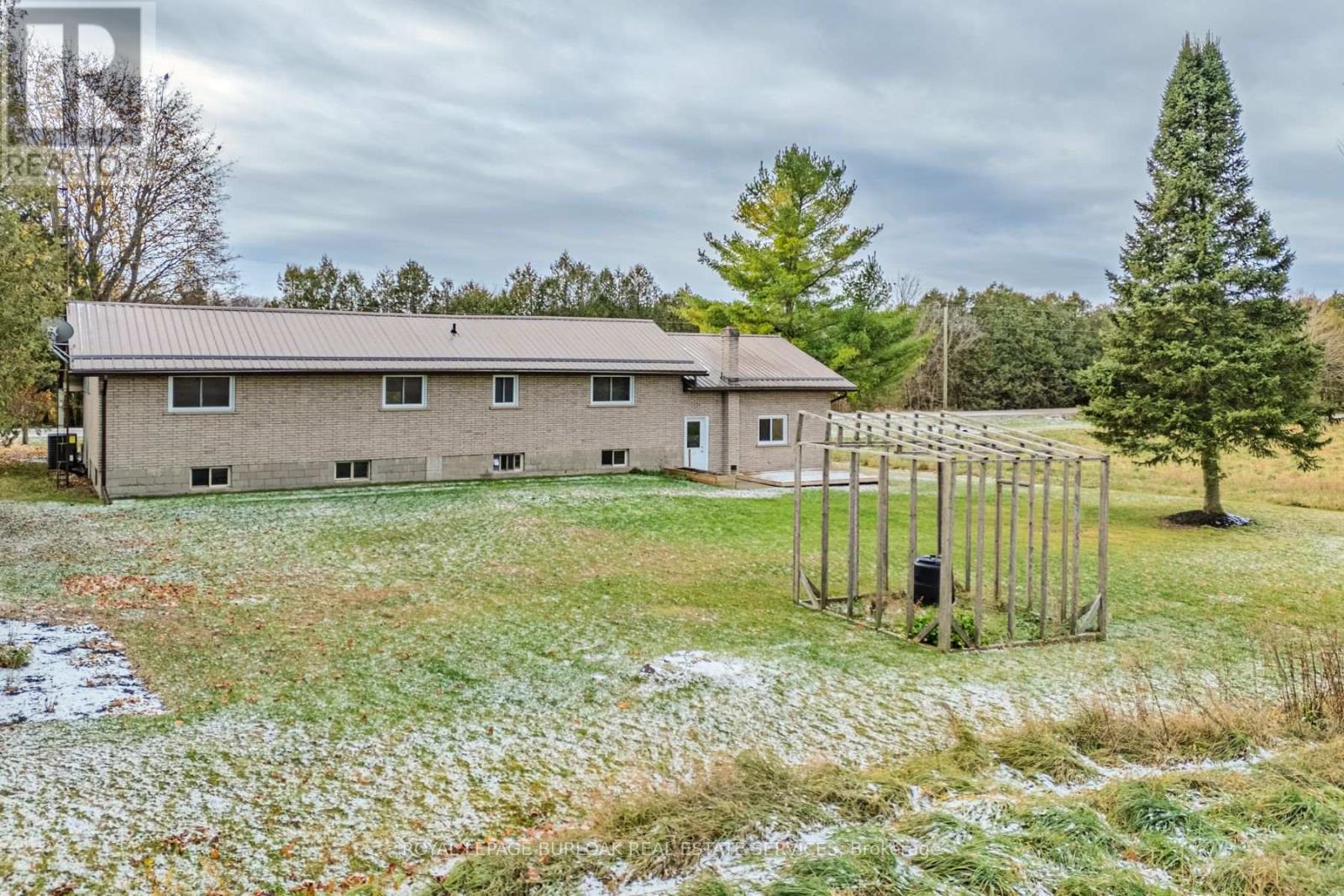 56 Eleventh Concession Road, Brant, Ontario  N0E 1E0 - Photo 38 - X12564092
