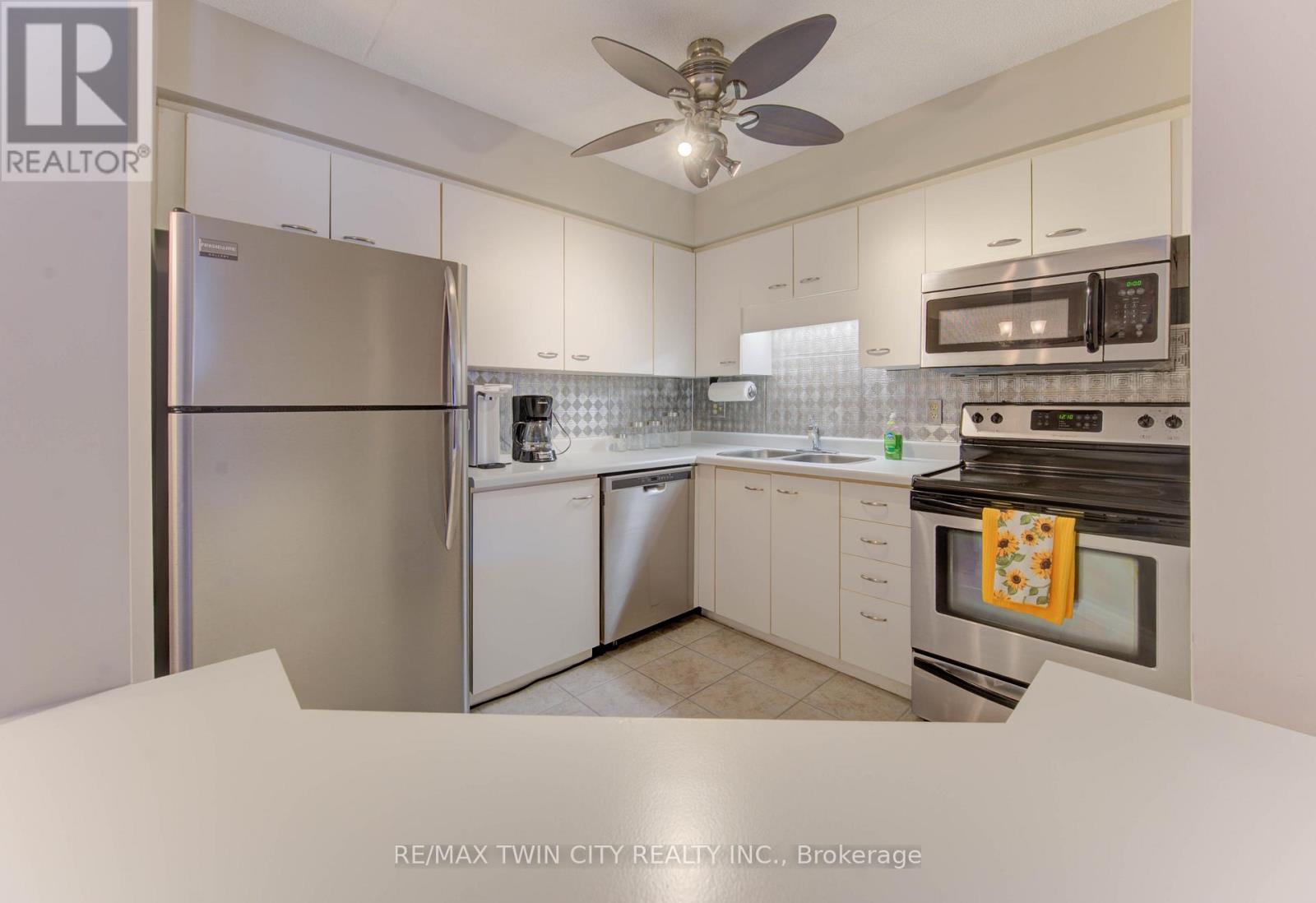 27 - 3085 Kingsway Drive, Kitchener, Ontario  N2C 2P1 - Photo 13 - X12564156