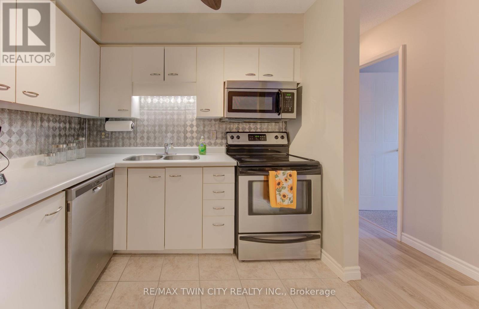 27 - 3085 Kingsway Drive, Kitchener, Ontario  N2C 2P1 - Photo 14 - X12564156