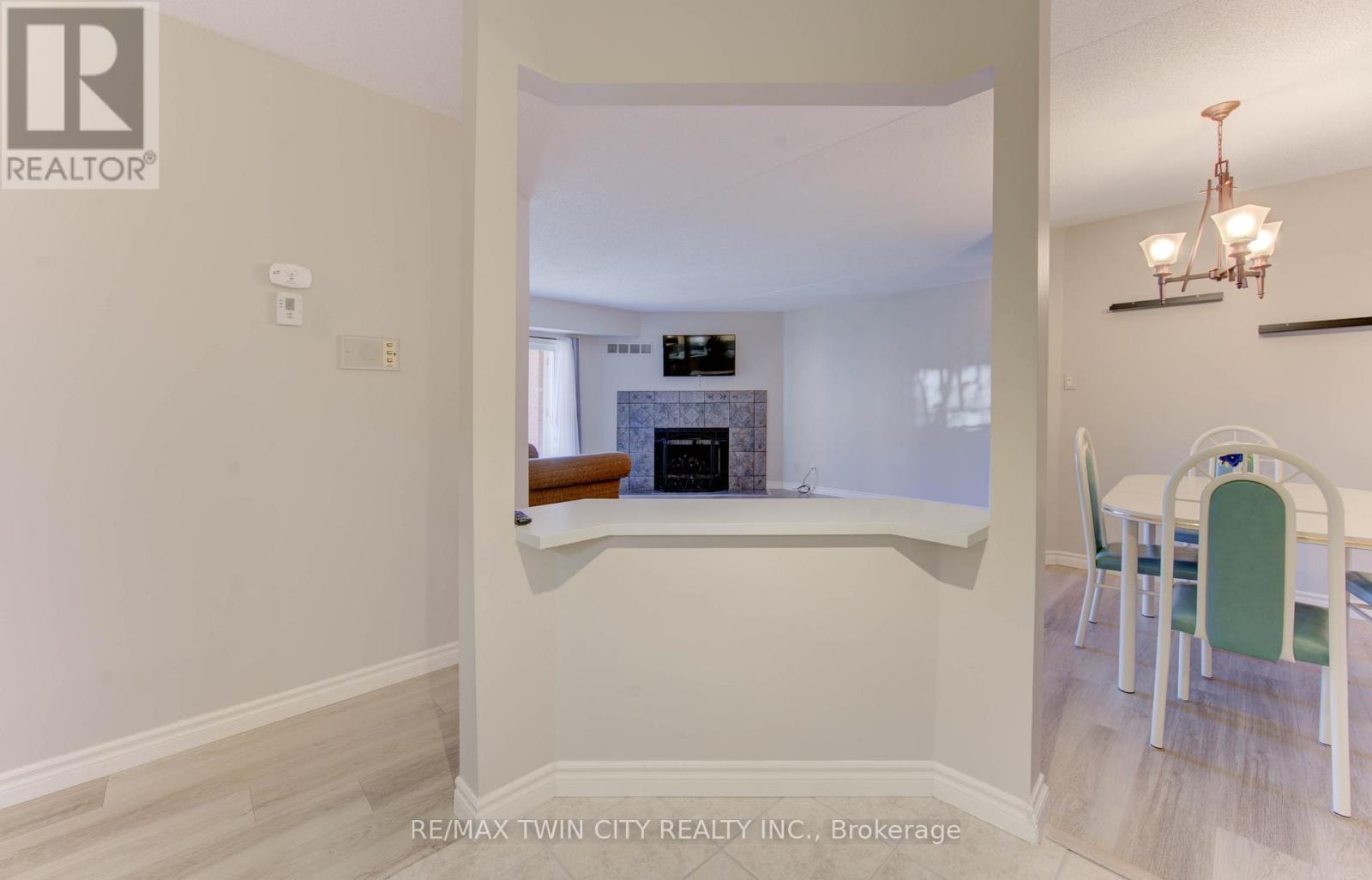 27 - 3085 Kingsway Drive, Kitchener, Ontario  N2C 2P1 - Photo 15 - X12564156