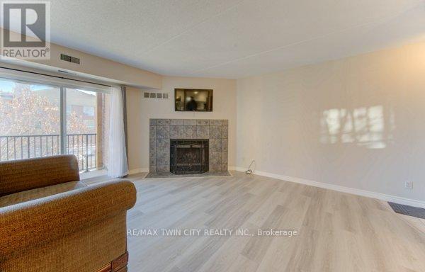 27 - 3085 Kingsway Drive, Kitchener, Ontario  N2C 2P1 - Photo 9 - X12564156
