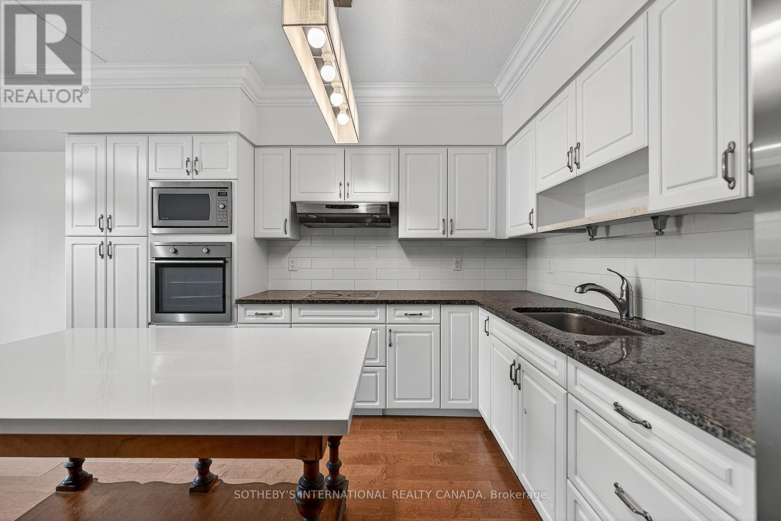 705 - 155 Water Street S, Cambridge, Ontario  N1R 3E2 - Photo 10 - X12564172