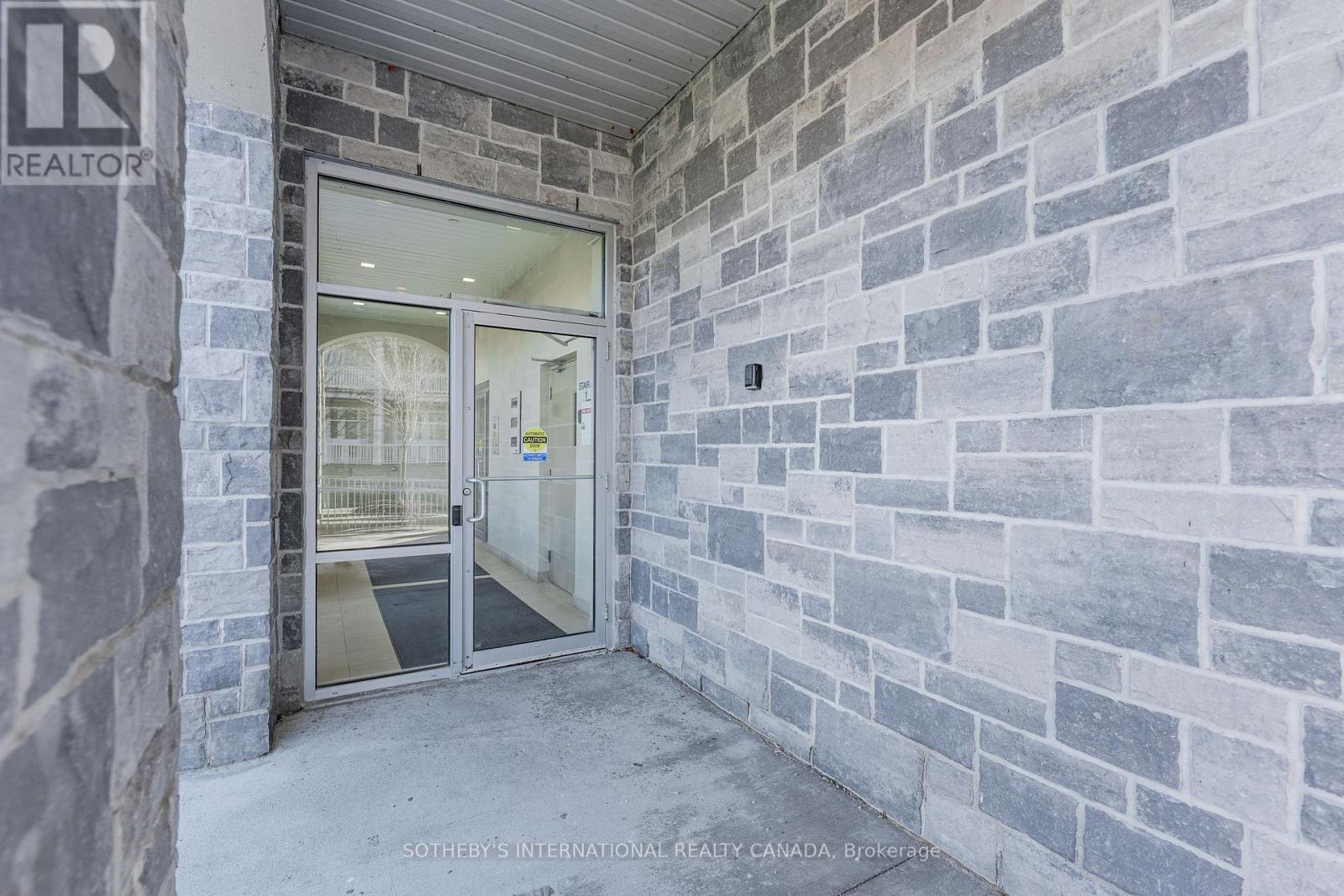 705 - 155 Water Street S, Cambridge, Ontario  N1R 3E2 - Photo 3 - X12564172