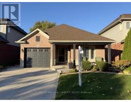 144 SUMNER CRESCENT, Grimsby, Ontario