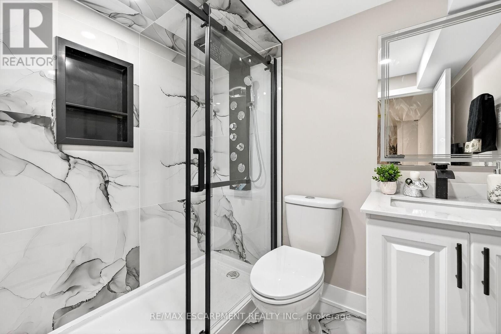 26 Martin Road, Hamilton, Ontario  L8K 3N1 - Photo 44 - X12564244