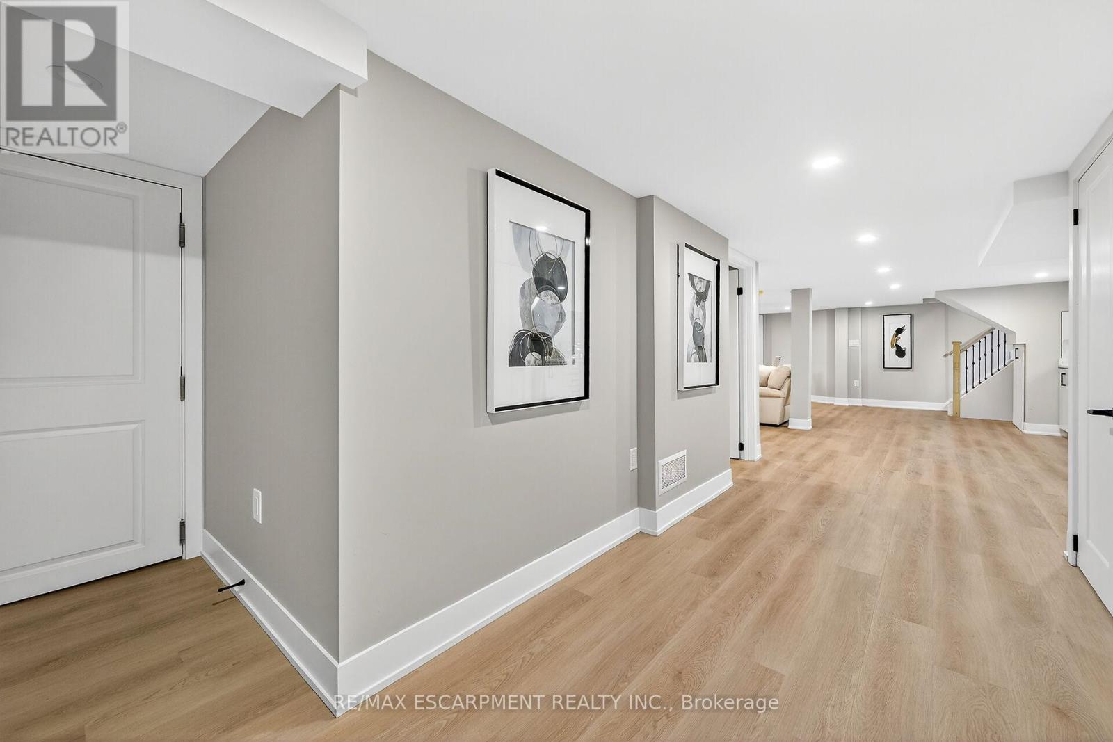 26 Martin Road, Hamilton, Ontario  L8K 3N1 - Photo 48 - X12564244