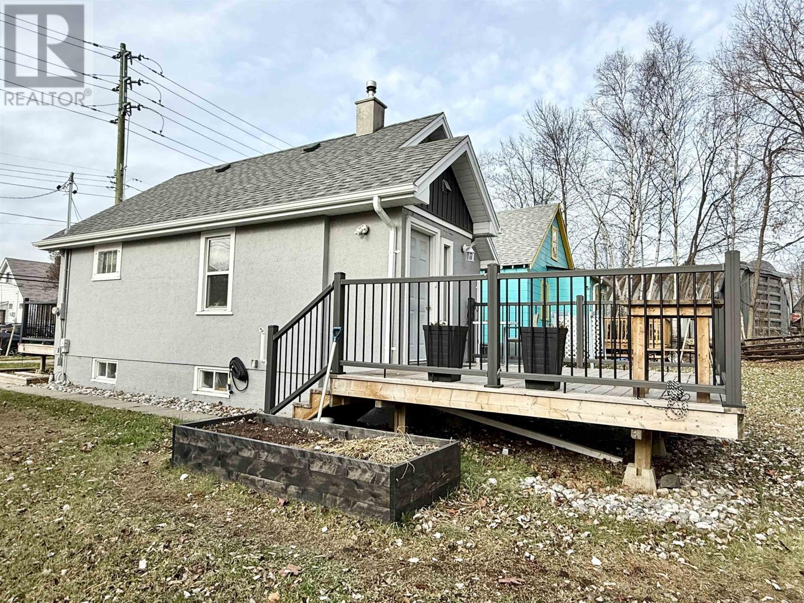 265 Ray Blvd, Thunder Bay, Ontario  P7B 4E3 - Photo 3 - TB253519