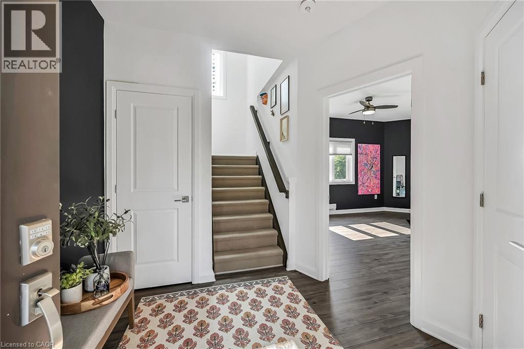 23 Echovalley Drive Unit# 12, Stoney Creek, Ontario  L8J 0K4 - Photo 4 - 40789565