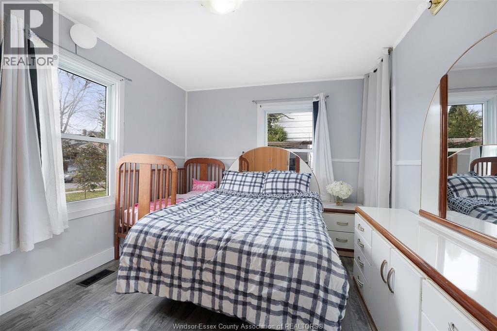 1456 Elsmere, Windsor, Ontario  N9X 4G9 - Photo 6 - 25029287