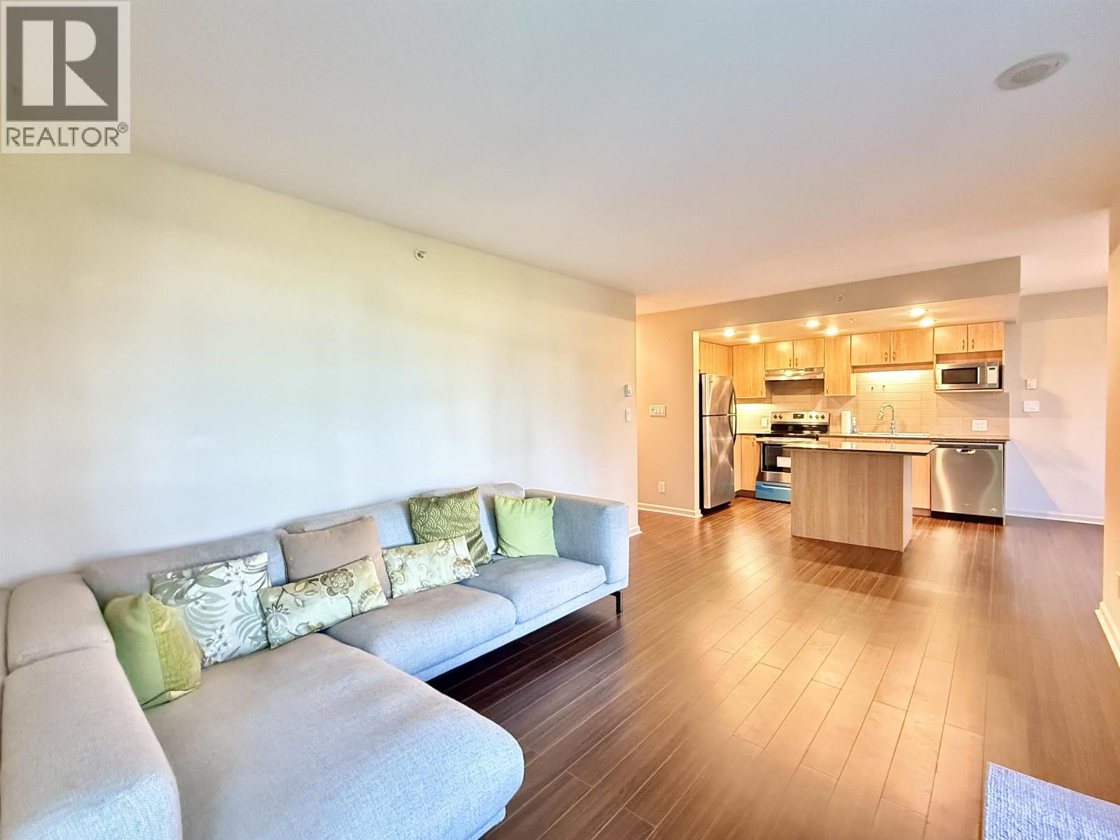 305 9232 University Crescent, Burnaby, British Columbia  V5A 0A3 - Photo 14 - R3056526