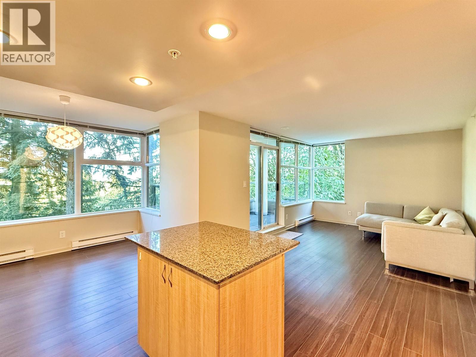 305 9232 University Crescent, Burnaby, British Columbia  V5A 0A3 - Photo 8 - R3056526