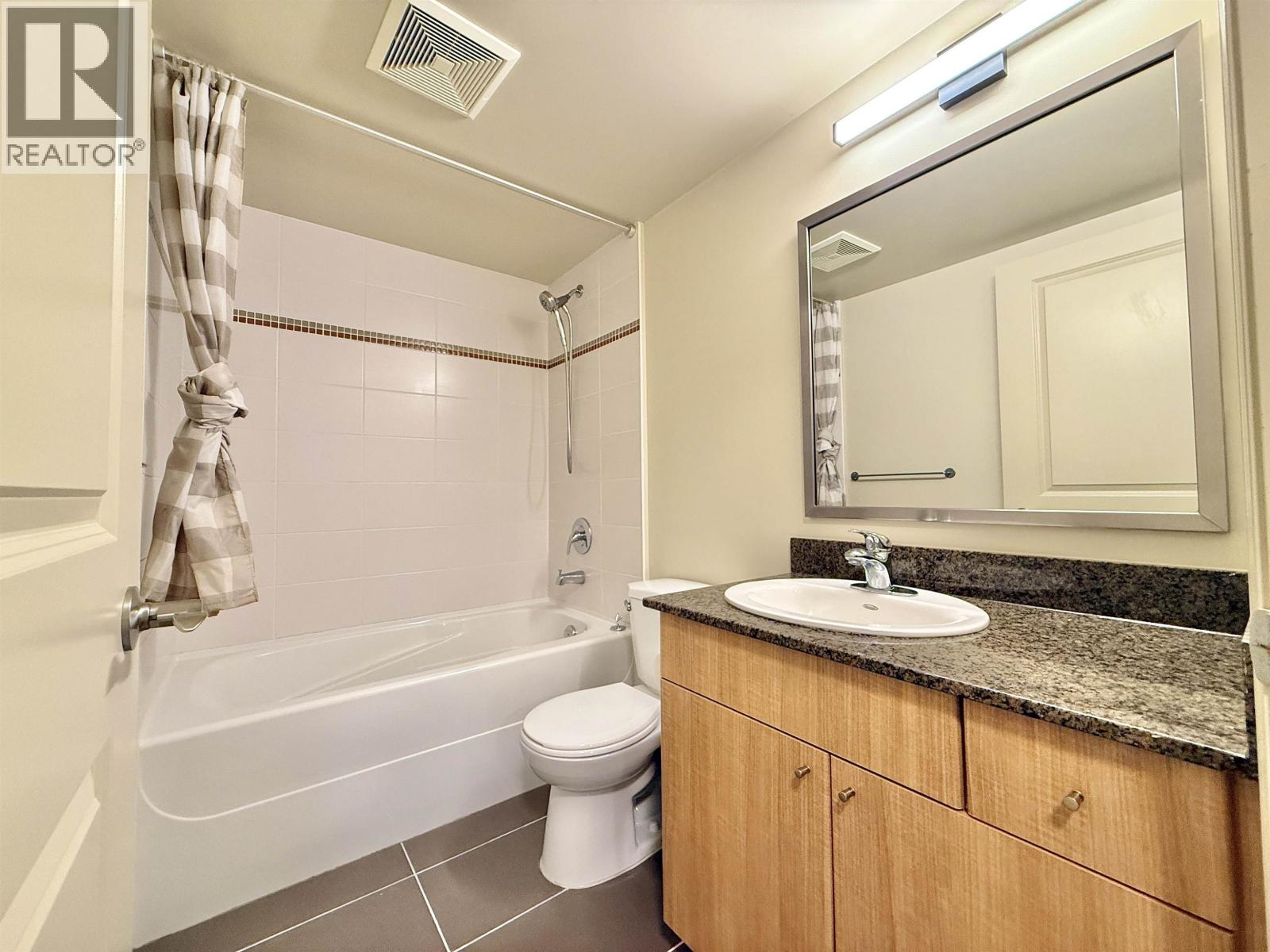 305 9232 University Crescent, Burnaby, British Columbia  V5A 0A3 - Photo 24 - R3056526