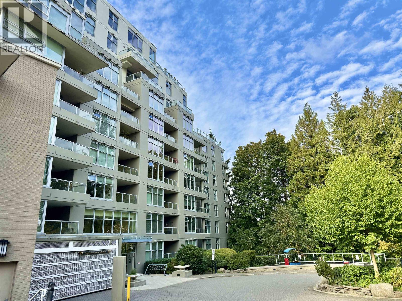 305 9232 University Crescent, Burnaby, British Columbia  V5A 0A3 - Photo 31 - R3056526