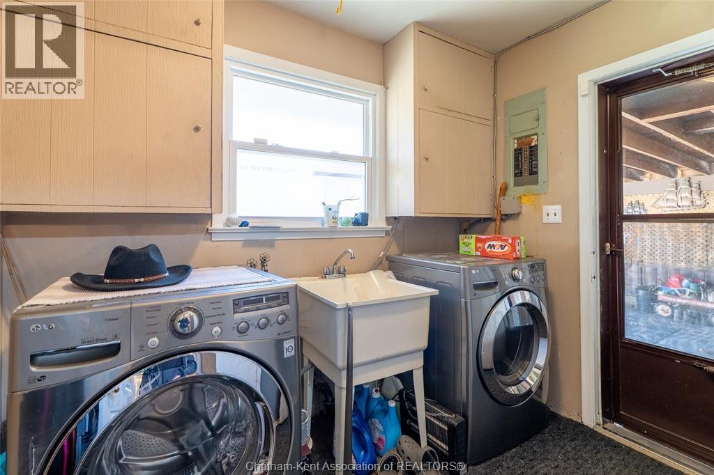 27 Hillcrest Avenue, Chatham, Ontario  N7M 4E9 - Photo 14 - 25029295