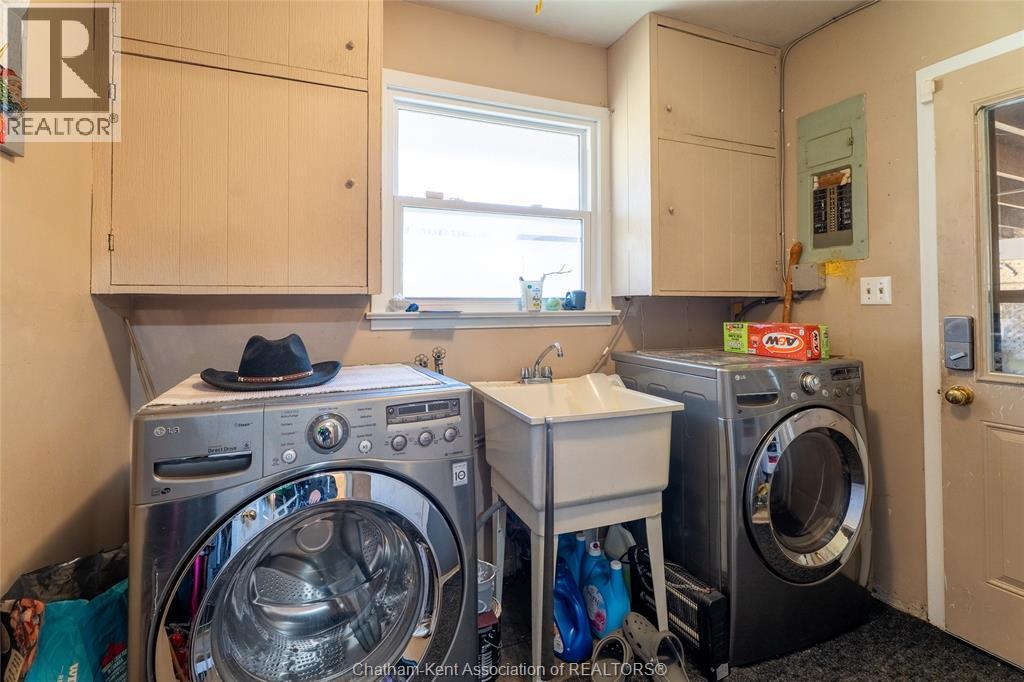 27 Hillcrest Avenue, Chatham, Ontario  N7M 4E9 - Photo 15 - 25029295