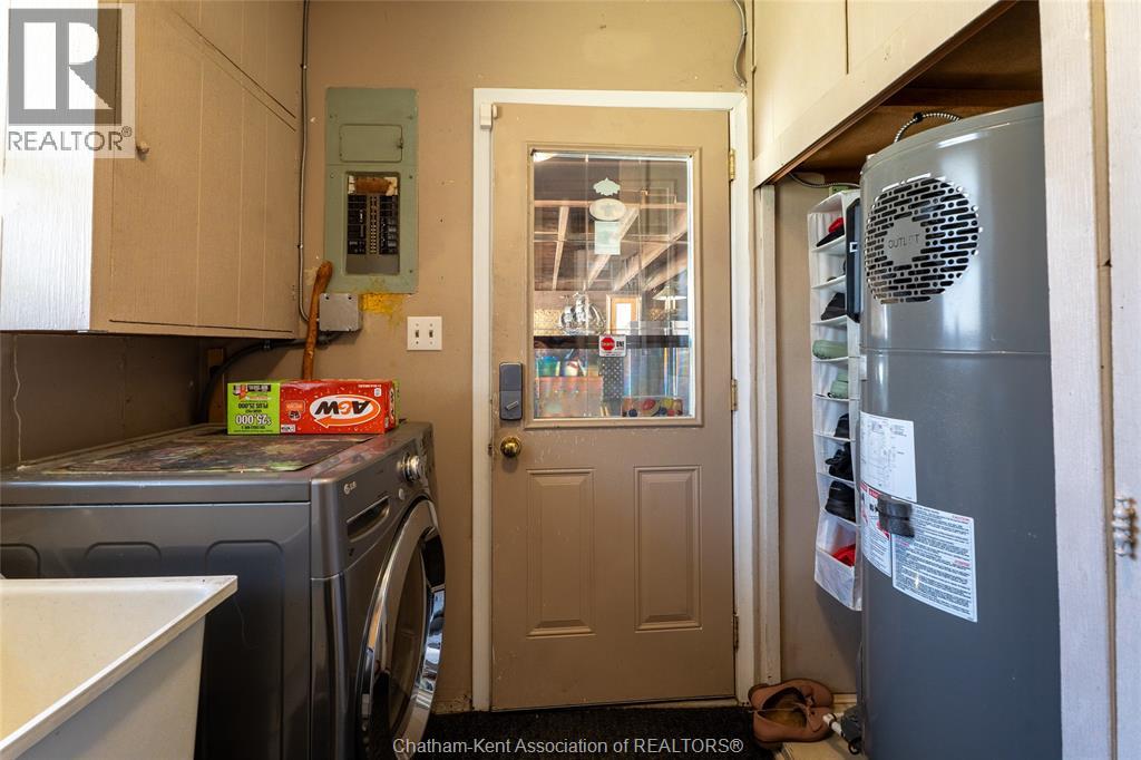 27 Hillcrest Avenue, Chatham, Ontario  N7M 4E9 - Photo 16 - 25029295