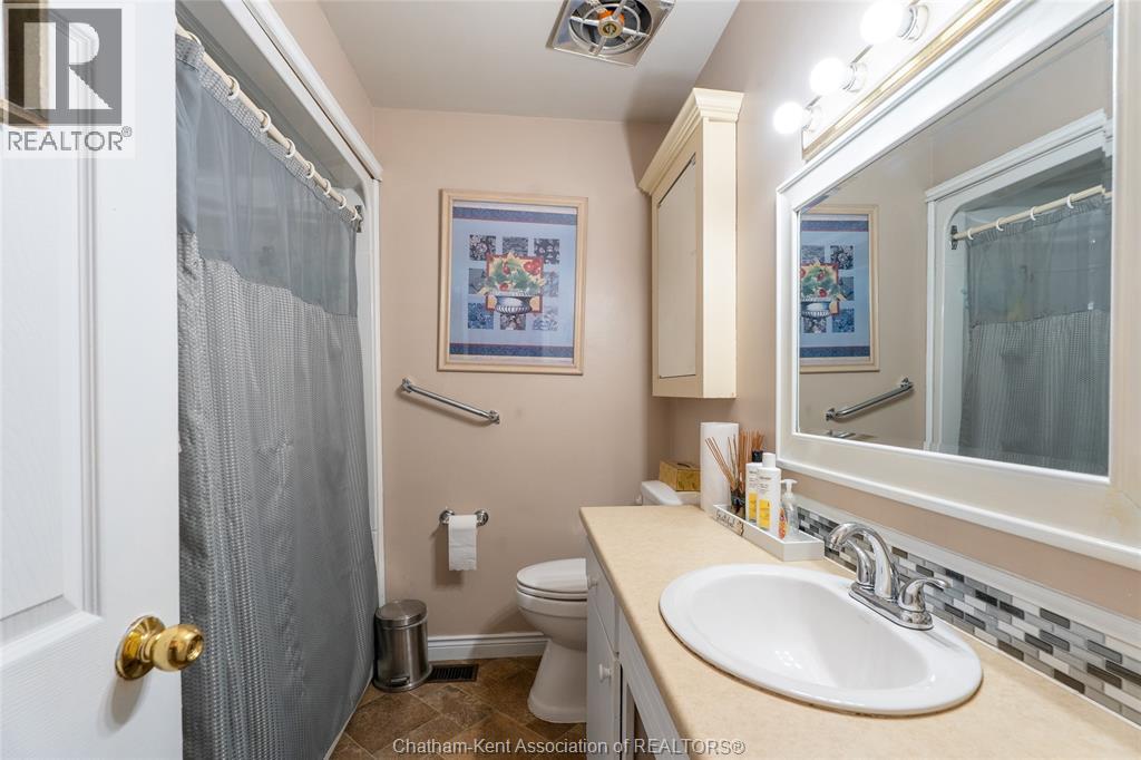 27 Hillcrest Avenue, Chatham, Ontario  N7M 4E9 - Photo 30 - 25029295