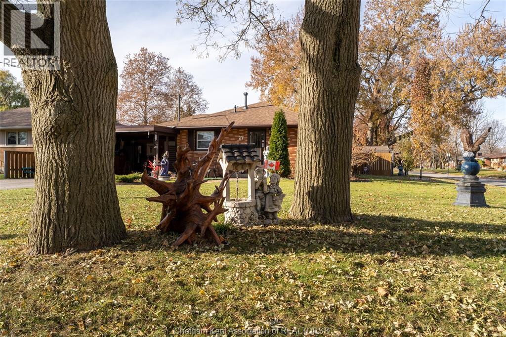 27 Hillcrest Avenue, Chatham, Ontario  N7M 4E9 - Photo 31 - 25029295