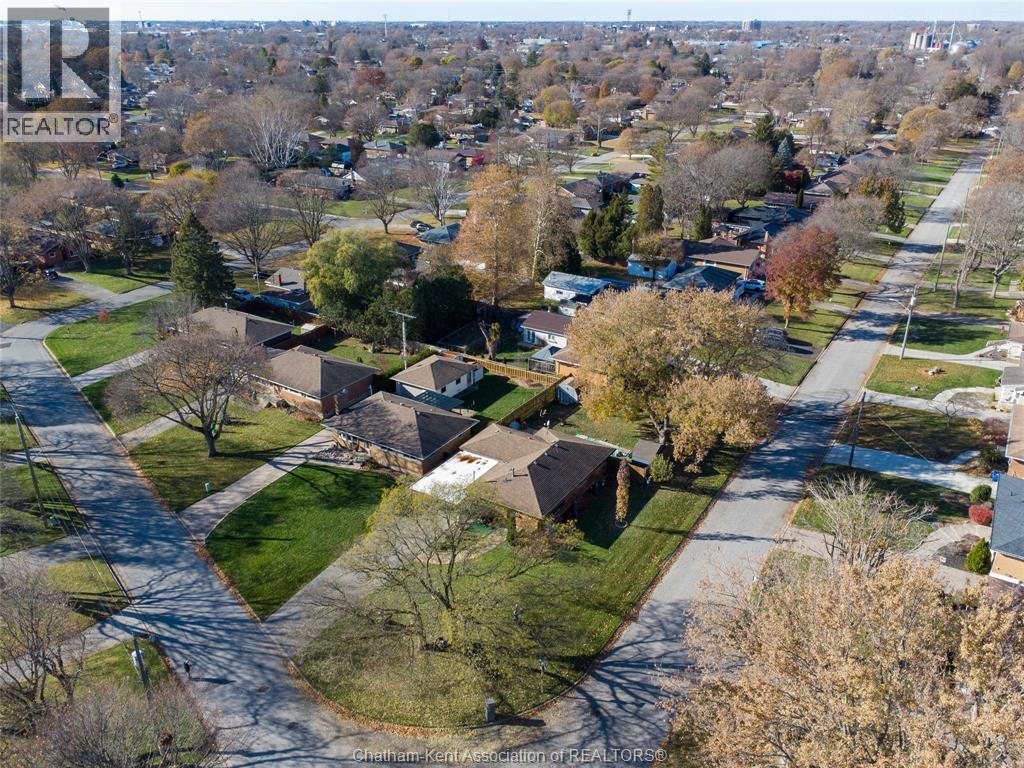 27 Hillcrest Avenue, Chatham, Ontario  N7M 4E9 - Photo 40 - 25029295