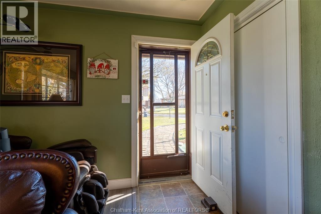 27 Hillcrest Avenue, Chatham, Ontario  N7M 4E9 - Photo 7 - 25029295