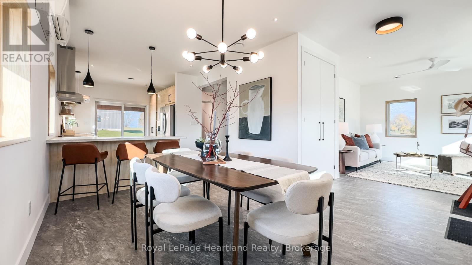 89 Isobel Street, Ashfield-Colborne-Wawanosh, Ontario  N0M 1R0 - Photo 10 - X12332511