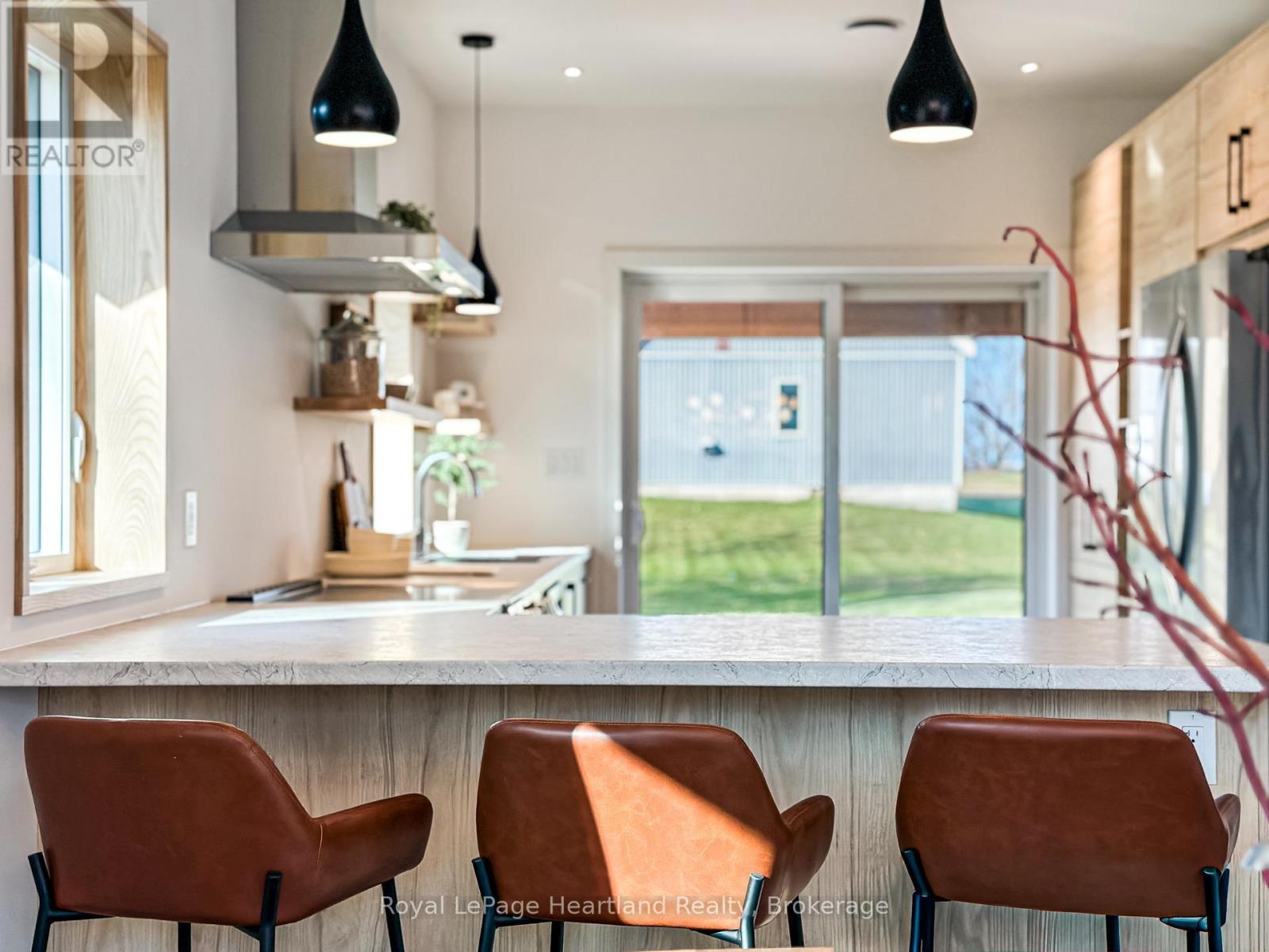 89 Isobel Street, Ashfield-Colborne-Wawanosh, Ontario  N0M 1R0 - Photo 18 - X12332511