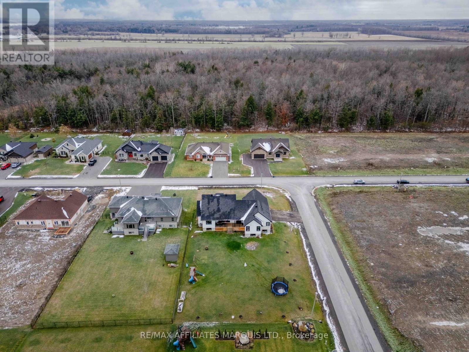 2 Meadow Lane, South Stormont, Ontario  K0C 1R0 - Photo 48 - X12564308