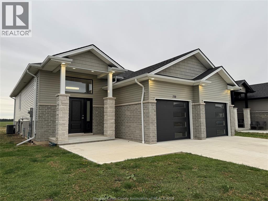 770 Keil Drive South, Chatham, Ontario  N7M 0T4 - Photo 2 - 25029212