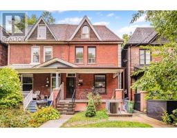 112 WELLS STREET, Toronto, Ontario