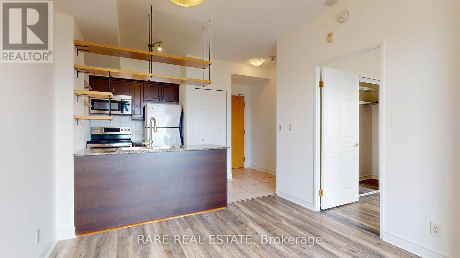 610 - 11 Christie Street, Toronto, Ontario  M6G 4C3 - Photo 4 - C12564324