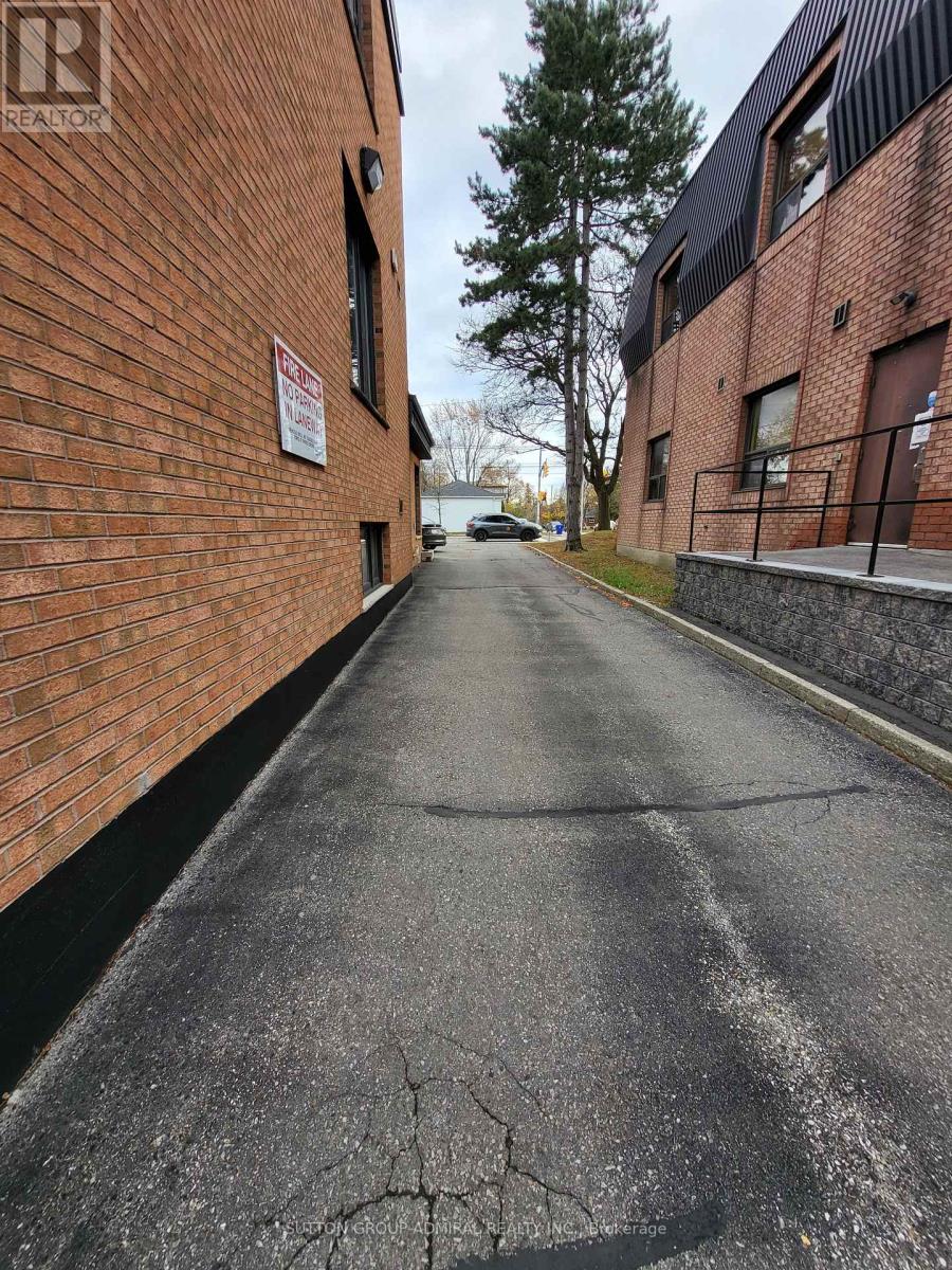 100 - 300 Sheppard Avenue W, Toronto, Ontario  M2N 1N5 - Photo 15 - C12564348