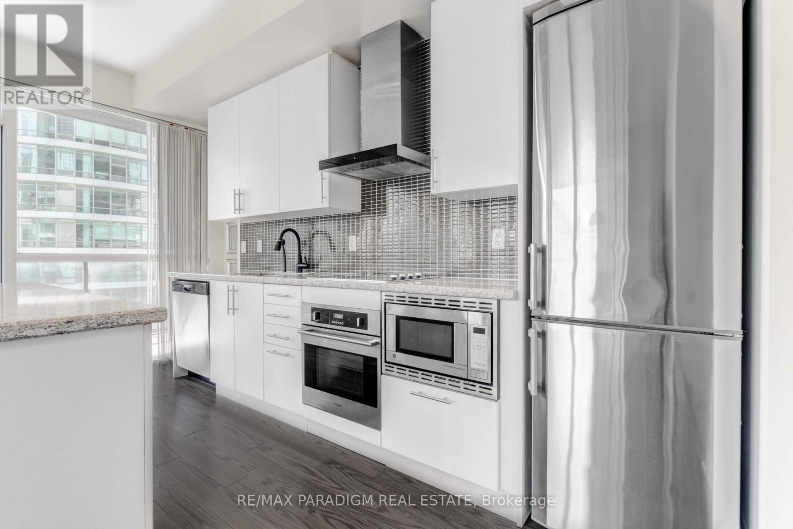 1702 - 352 Front Street W, Toronto, Ontario  M5V 1B5 - Photo 12 - C12564356